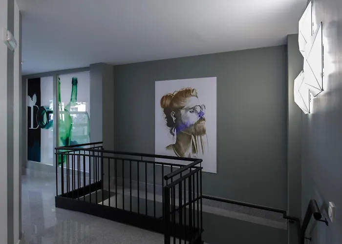 Ele San Justo Plaza *