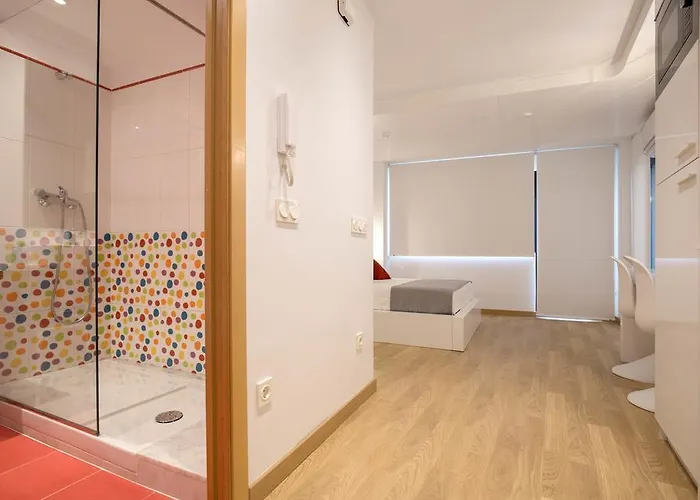 Ele San Justo Plaza *